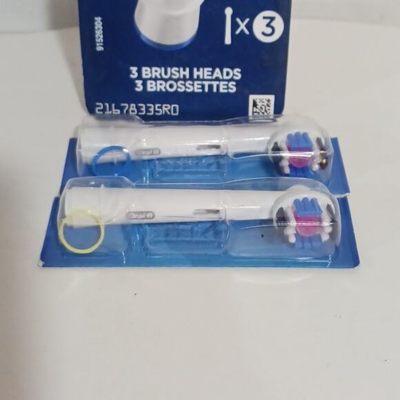 Oral B 3D White electric toothbrush replacement heads NEW SET OF 5 - Picture 2 of 5